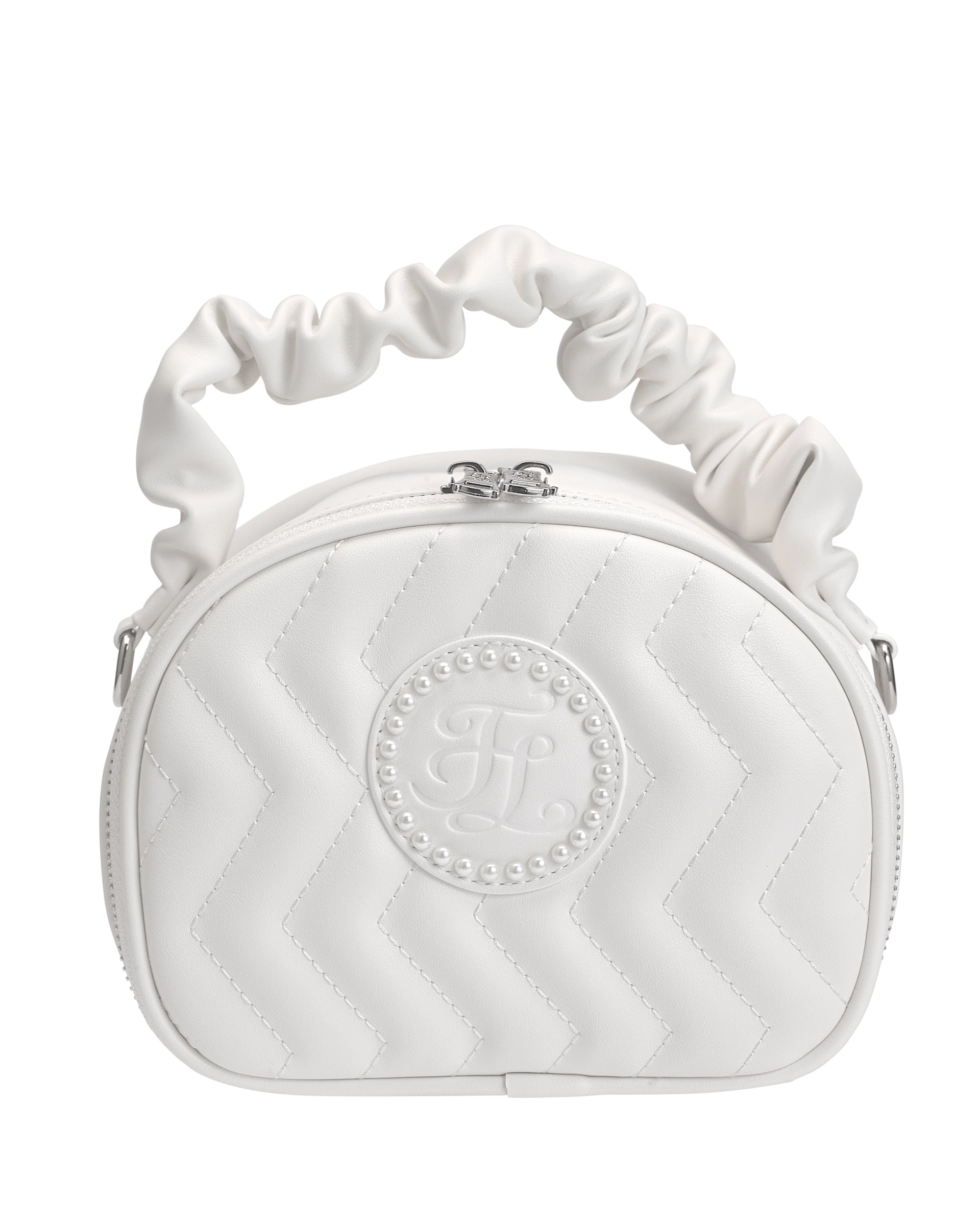 Pearl Emblem Quilted Tote Bag (Ivory)