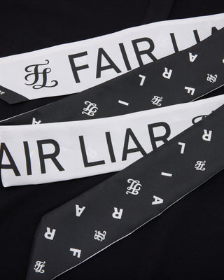 Lettering Scarf Short Sleeve T-shirt - Black