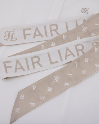 Lettering Scarf Short Sleeve T-shirt - White