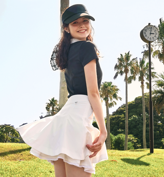 Eyelet Lace Collar T-shirt (Black)