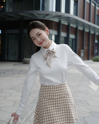Pearl collar t-shirt with scarf - Ivory