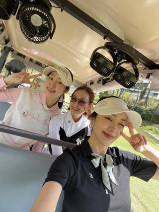 Scarf Set Open-neck T-Shirt (Black)