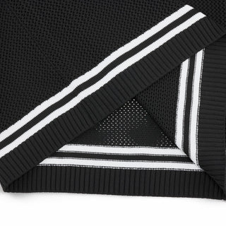 Punched V-neck Vest (Black)